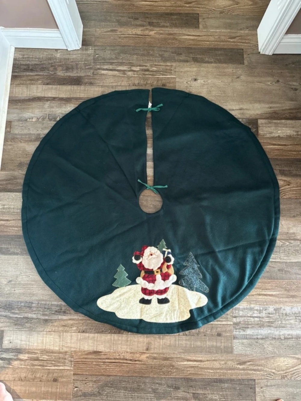 Prima Creations Christmas Tree 43” Mat/Skirt
